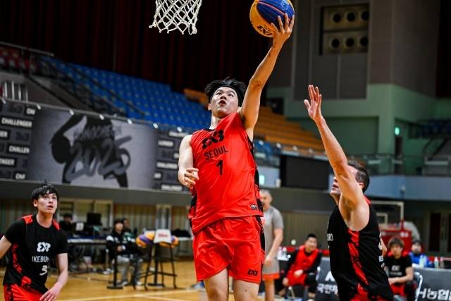 강병진의 날카로운 돌파는 이케부쿠로가 막아낼 수 없었다. 사진=KXO 제공