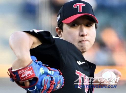 7일 잠실야구장에서 열린 LG와 두산의 경기, LG 선발투수 최채흥이 역투하고 있다. 잠실=허상욱 기자wook@sportschosun.com/2025.05.07/