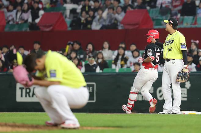 상대 실책이 겹치며 득점하는 KIA. 사진=KIA 타이거즈