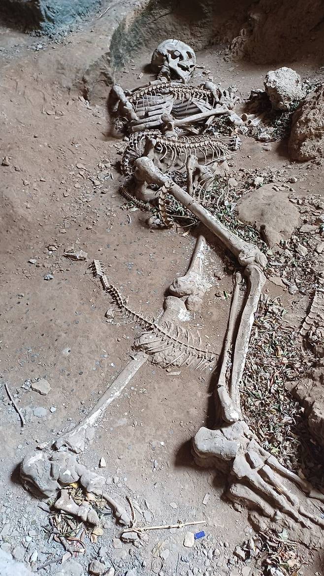 카납 남 내부의 해골 동상.