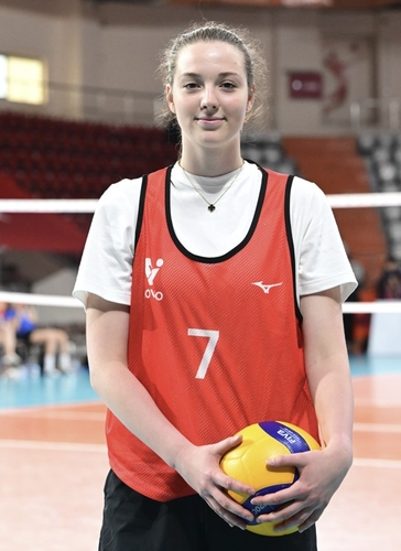 V리그 트라이아웃에 참여한 데미도바. 사진[연합뉴스]