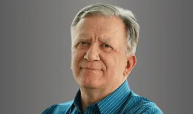 존 아서스 블룸버그 선임 칼럼니스트