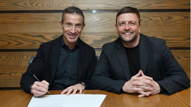 안드레아 베르타(왼쪽). 사진=아스널 공식 홈페이지