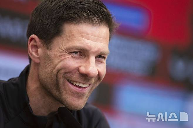 [레버쿠젠=AP/뉴시스]레알 마드리드행 유력한 사비 알론소 감독. 2025.05.09.