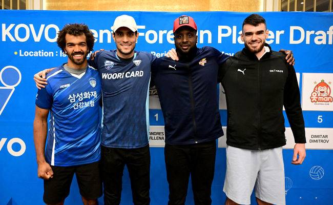 삼성화재 마이클 아히, 우리카드 하파엘 아라우죠, 한국전력 쉐론 베논 에반스, OK저축은행 디미타르 디미트로프(왼쪽부터). /KOVO 제공