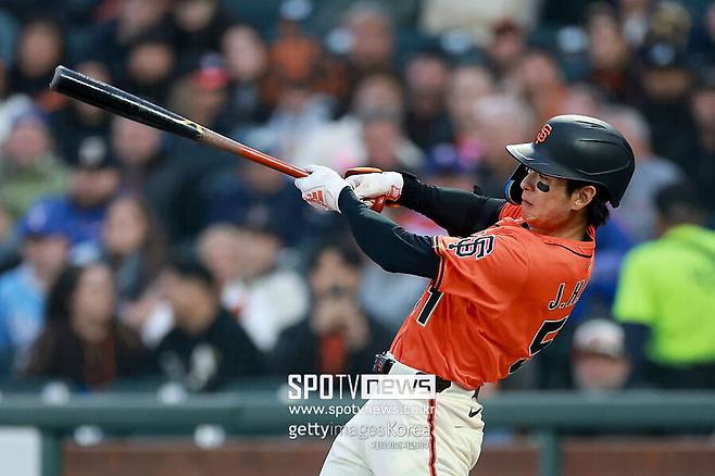 ▲ 최근 주춤한 타격감의 반등 여부가 관심을 모으는 이정후