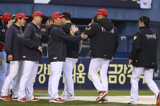 ▲ KIA는 올해 2군 성적도 썩 좋지 않고, 2군에서 올릴 만한 투수 자원들이 마땅치 않다는 고민이 있다 ⓒKIA타이거즈