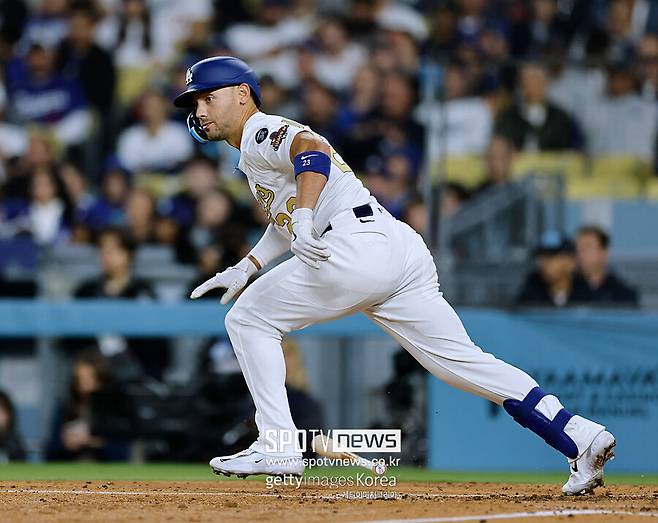 ▲ 콘포토는 최근 45타수에서 단 2개의 안타를 때리는 데 그치는 등 이해할 수 없는 난조에 빠져 있다