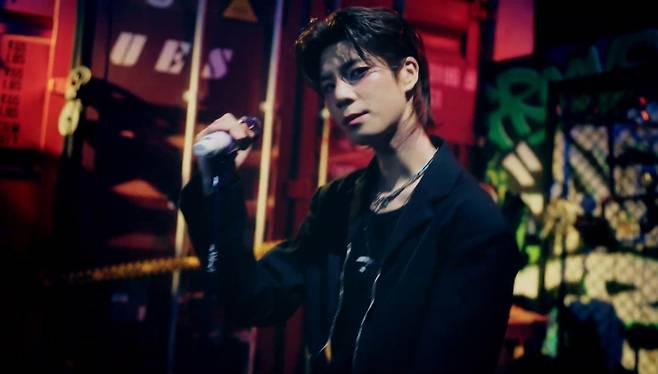 정동원, 록밴드 보컬 파격 변신..'Only U' 라이브 클립 공개
