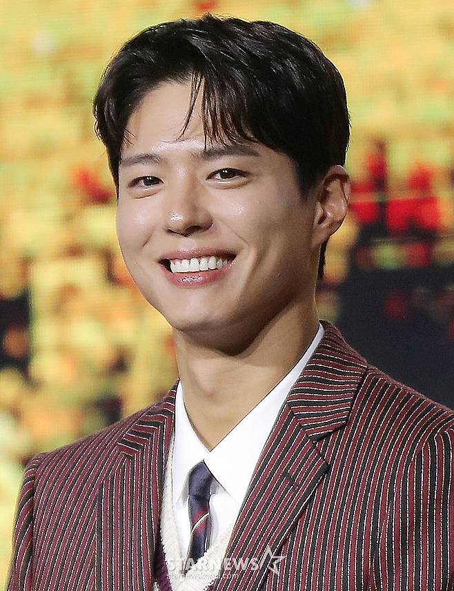 배우 박보검이 5일 오전 서울 영등포구 여의도동 콘래드 서울에서 진행된 넷플릭스 시리즈 '폭싹 속았수다' 제작발표회에 참석해 미소를 짓고 있다.  '폭싹 속았수다'는 제주에서 태어난 '요망진 반항아' 애순이(아이유 분)와 '팔불출 무쇠' 관식이(박보검 분)의 모험 가득한 일생을 사계절로 풀어낸 넷플릭스 시리즈다. 오는 7일 공개. 2025.03.05 /사진=김창현 chmt@