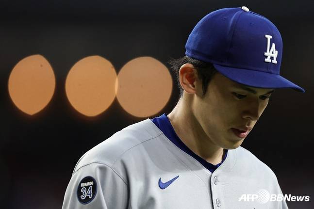 아쉬운 표정을 감추지 못하고 있는 사사키. /AFPBBNews=뉴스1