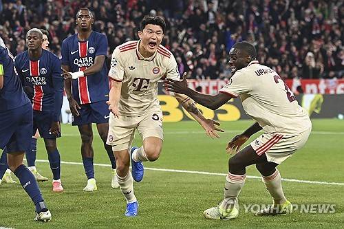 분데스리가 사무국이 10일(한국시간) 공식 홈페이지를 통해 팬들이 선정한 2024-2025시즌 분데스리가 올해의 팀을 발표했다. 수비진에 김민재의 이름은 없었다. 연합뉴스