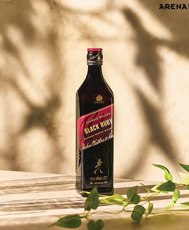 알코올 함유량 40% │ 용량 700mL 테이스팅 노트 무화과, 자두, 바닐라