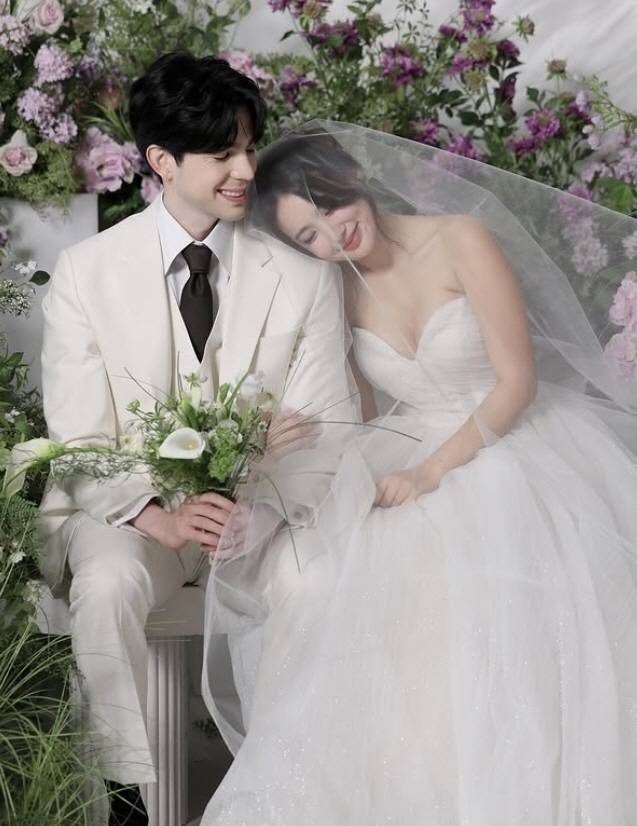 로빈(왼쪽), 김서연. 사진 출처=김서연 계정