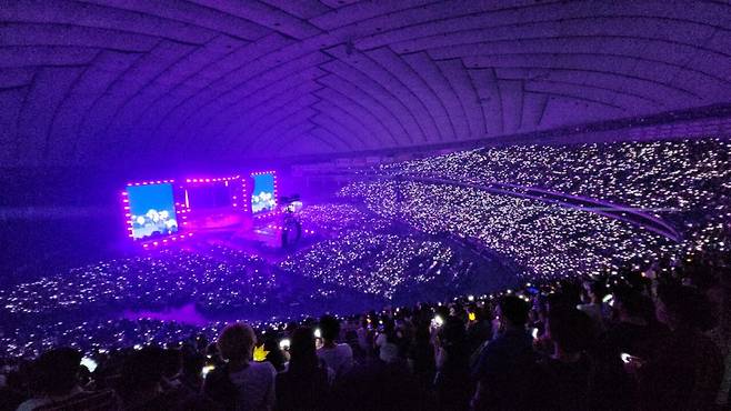 오늘자 지드래곤 도쿄돔 콘서트 관객석 ㄷㄷㄷ