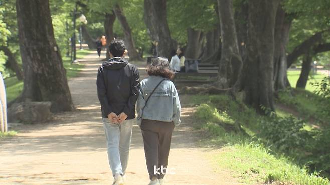 ▲맑고 포근한 날씨