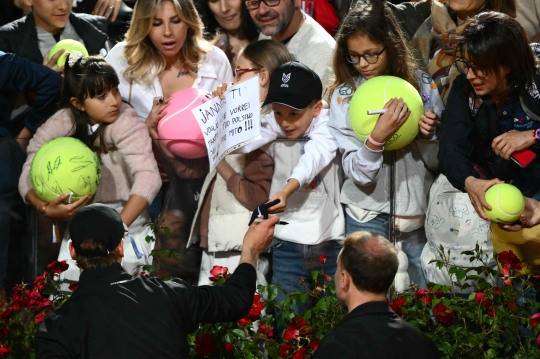 신네르 응원하는 팬들. 사진[AFP=연합뉴스]