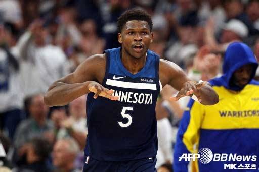 에드워즈는 이날 팀 승리를 이끌었다. 사진(美 미니애폴리스)=ⓒAFPBBNews = News1