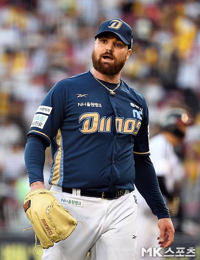 NC 로건은 11일 두산 더블헤더 1차전 1회말 때 다소 고전했다. 사진=천정환 기자