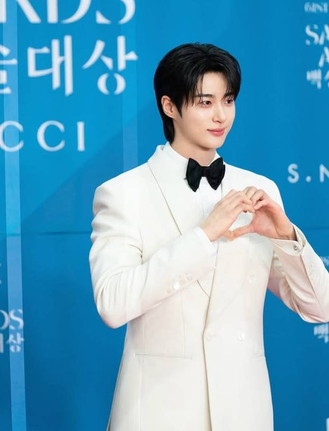 바로엔터테인먼트 소셜 미디어