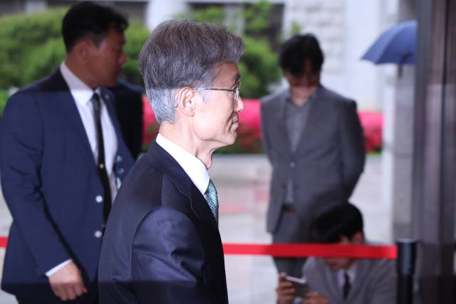 조희대 대법원장이 지난 9일 서울 서초구 대법원으로 출근하고 있다. 연합뉴스