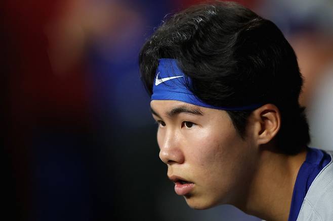 LA 다저스 김혜성이 11일 미국 애리조나주 피닉스의 체이스필드에서 열린 2025 미국프로야구 메이저리그(MLB) 애리조나 다이아몬드백스와의 원정경기에 8번타자 겸 중견수로 선발 출전해 3타수 1안타를 기록했다. AFP 연합뉴스