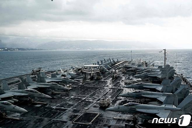크로아티아 스플리트에 미국의 핵추진 항공모함 해리 S 트루먼호. ⓒ AFP=뉴스1 ⓒ News1 우동명 기자