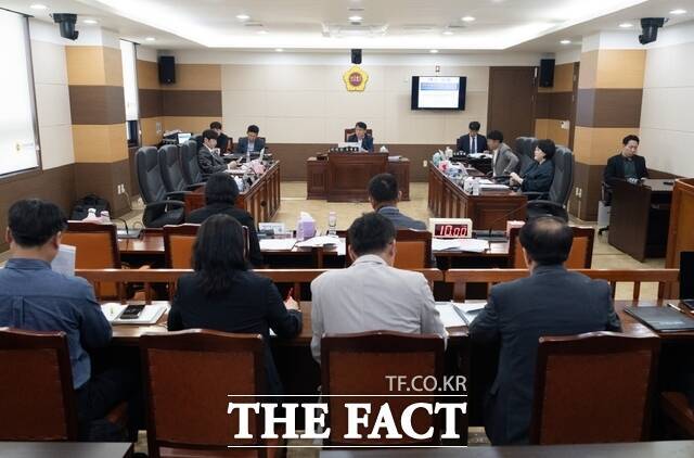 인천시의회 계산종합의료단지 소위원회가 지난 9일 계산의료단지 도시개살사업 정상화 위한 주요 현안을 논의했다./인천시의회