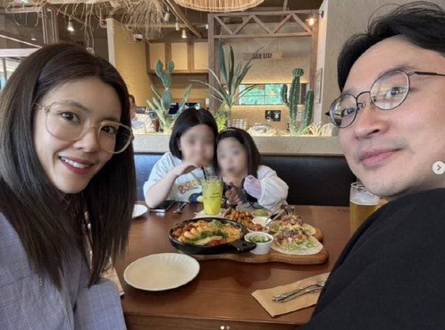 정한울이 공개한 가족 사진. /뉴시스