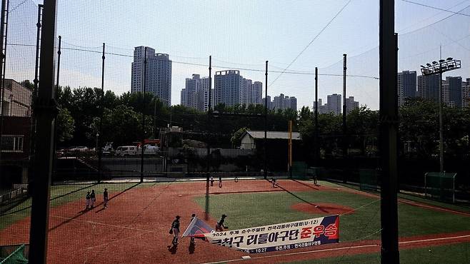 20250511_161729.jpg 저녁 양념소갈비와 소시지