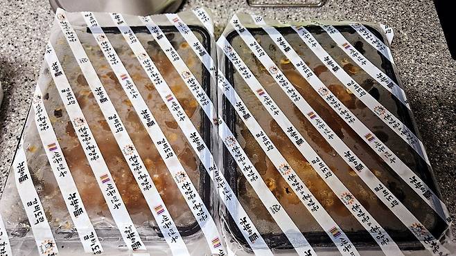 20250511_201316.jpg 저녁 양념소갈비와 소시지