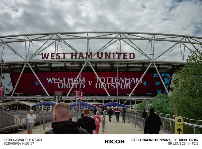 F60C5734-661A-4734-A043-84B925E1C73C_1_105_c.jpeg 5월의 런던