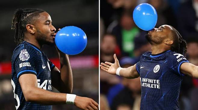 브라이턴전 득점 후 풍선 세리머니를 선보인 은쿤쿠. 사진=스포츠 바이블