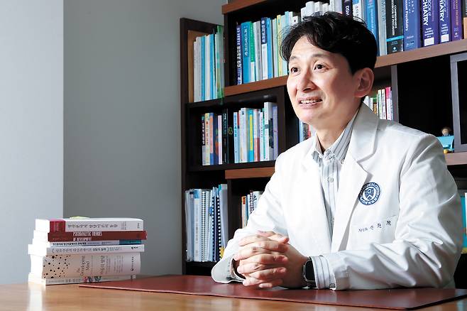 신원철 원장은 “디지털 의존도가 높을수록 디지털 스크린의 시각적 자극 외에는 몰입하지 못하는 경향을 보인다”고 말했다. 지미연 객원기자