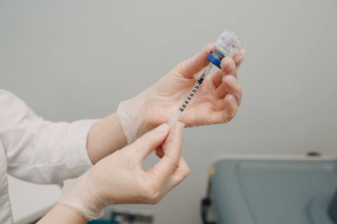 무릎주사가 실손보험금 누수 주범으로 떠오르고 있다./사진=이미지투데이