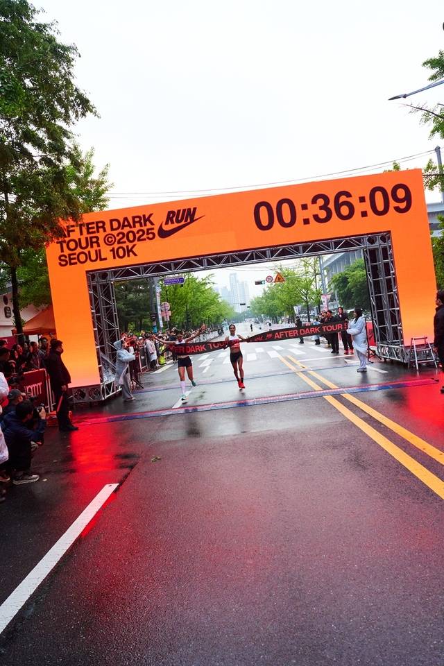 애프터 다크 투어 서울10K. 나이키 제공