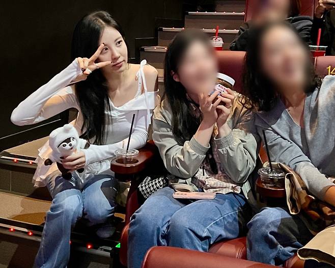 롯데엔터테인먼트 제공