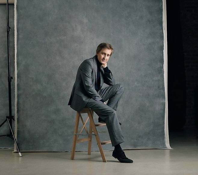 [서울=뉴시스] 피아니스트 드미트리 마슬레예프(사진=ⓒAlexandra Horoshvyan, 마스트미디어 제공) 2025.05.09. photo@newsis.com *재판매 및 DB 금지