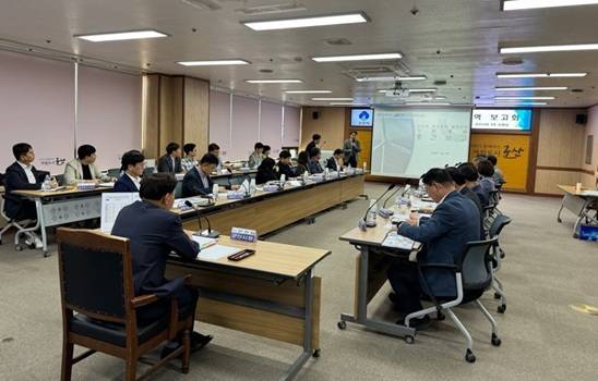▲해상풍력 집적화단지 지정 대응 보고회ⓒ군산시