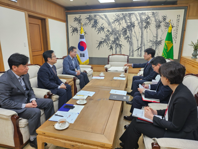 ▲ 김진열 군수, 대구시와 군위 핵심현안 협의 ⓒ 군위