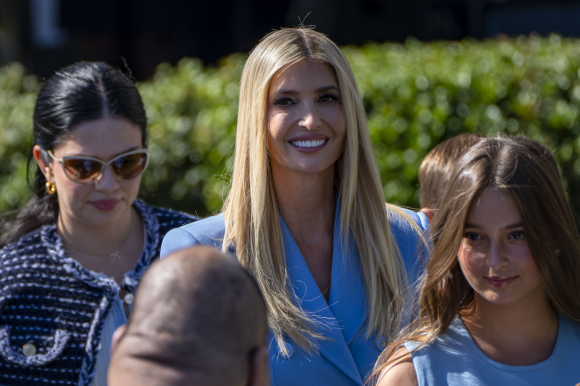 이방카 트럼프가 지난달 28일 2025년 슈퍼볼 챔피언 필라델피아 이글스를 축하하는 행사를 앞두고 백악관에 도착했다. 워싱턴DC UPI 연합뉴스