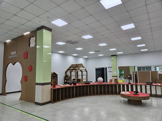 문화유산회복재단은 충남 아산 음봉면에 마련한 환수문화유산박물관을 5월 24일 개관한다.