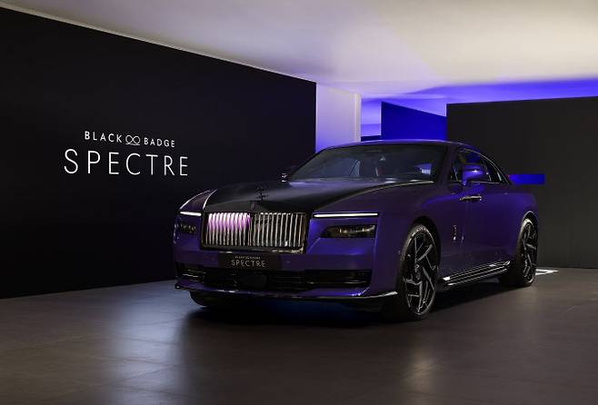 롤스로이스 ‘블랙 배지 스펙터’. (사진=롤스로이스모터카)