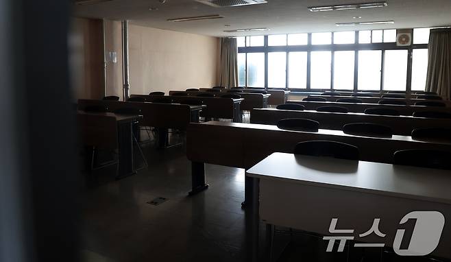 텅 빈 대학 강의실. /뉴스1 ⓒ News1 이동해 기자