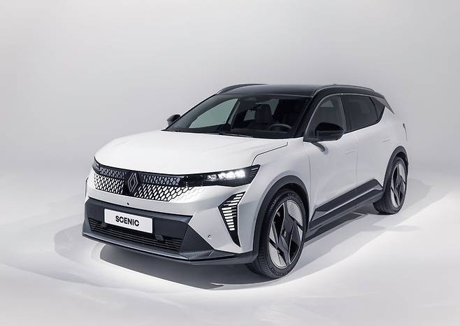 르노 세닉 E-테크 일렉트릭.