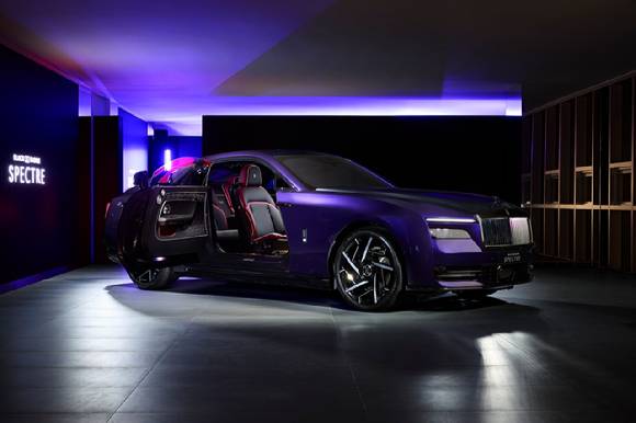 롤스로이스 '블랙 배지 스펙터' [사진=롤스로이스모터카]