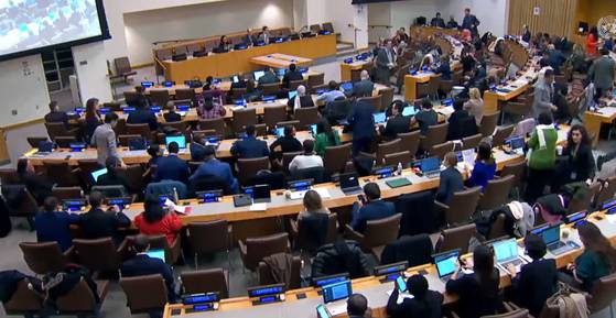 2023년 11월 유엔 총회 제3위원회가 컨센서스로 북한인권결의안을 채택하는 모습. 유엔 웹티비 캡처