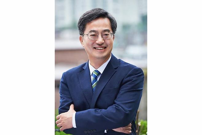 경기도는 김동연 경기도지사가 4년 연속 한국메니페스토 공약 관련 최우수 SA 등급을 받았다고 13일 밝혔다.경기도 제공