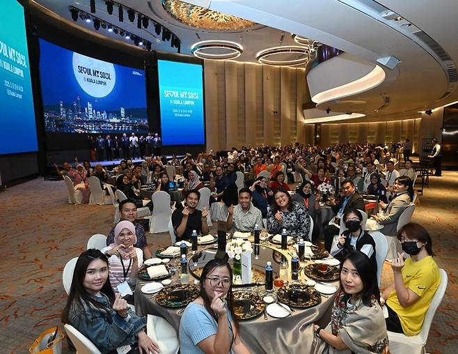 서울시와 서울관광재단이 말레이시아 쿠알라룸푸르 현지에서 진행한 서울관광설명회가 성황리에 마무리됐다. / 사진=서울관광재단