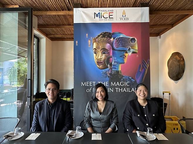 (왼쪽부터) 촌티차 인타푼티 매니저, 스파니치 티안싱 이사, 나팟 와타나산 매니저. /사진= 강예신 기자